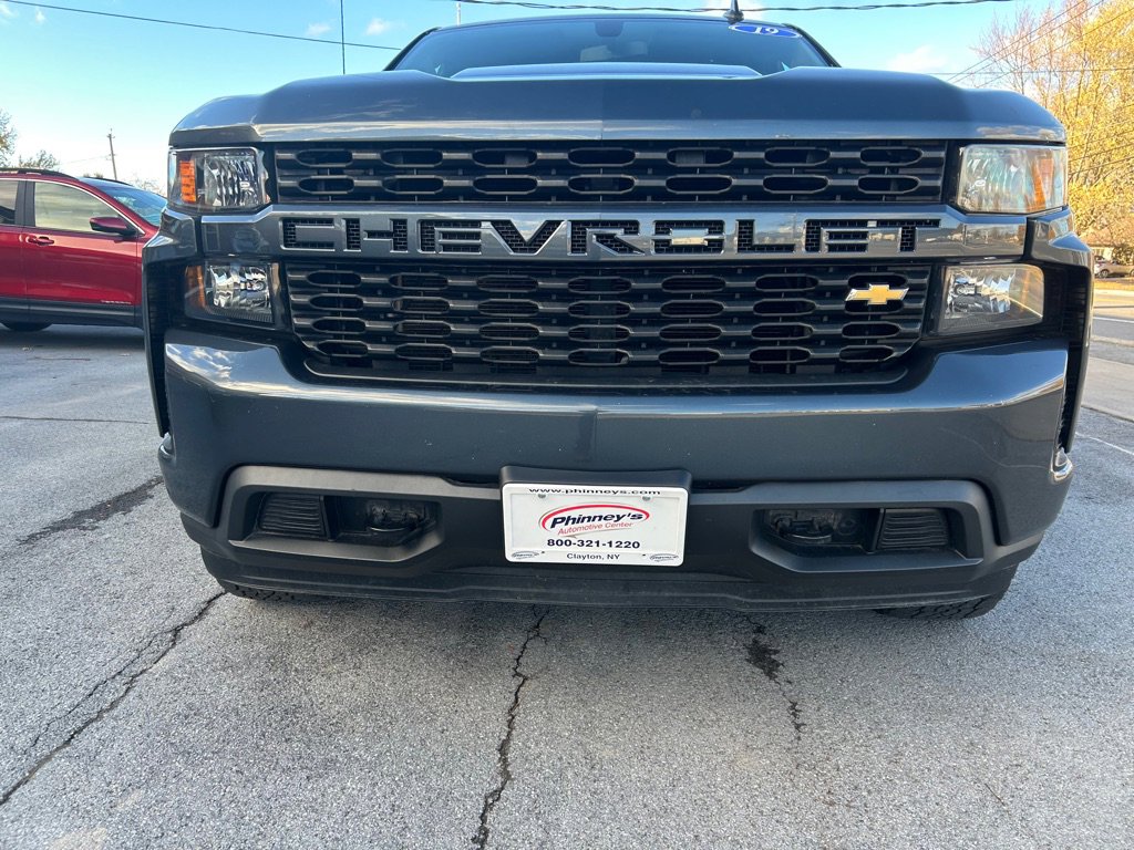 Used 2019 Chevrolet Silverado 1500 Custom w/ Custom Convenience Package image 9