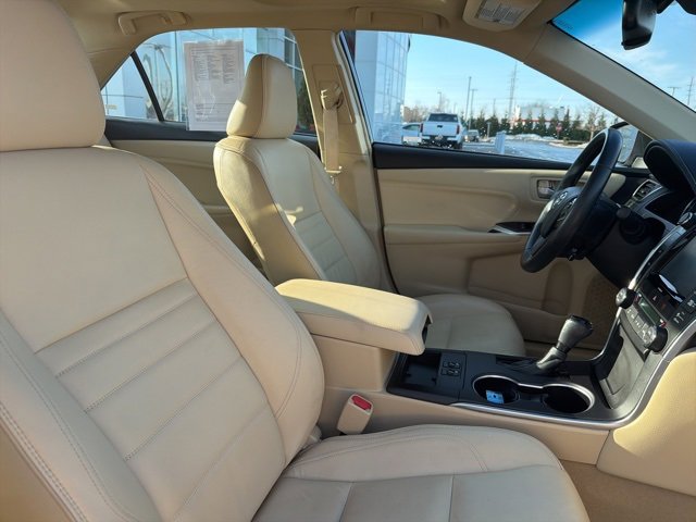 Certified 2017 Toyota Camry XLE image 29