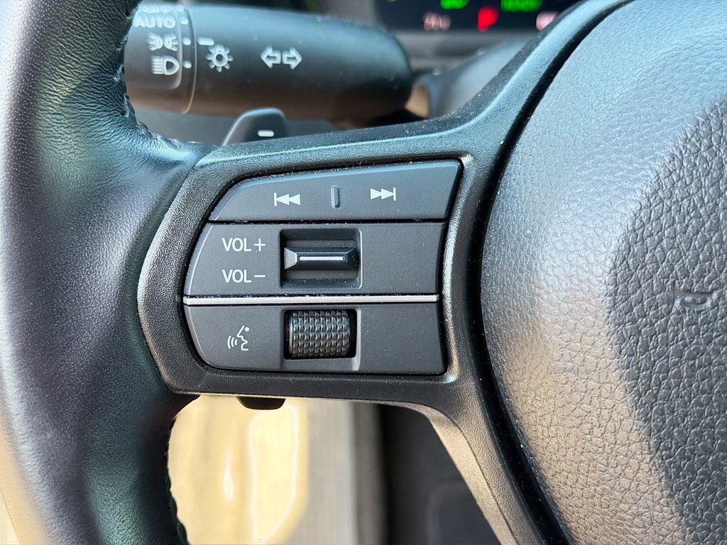 Used 2024 Honda Accord EX-L image 18