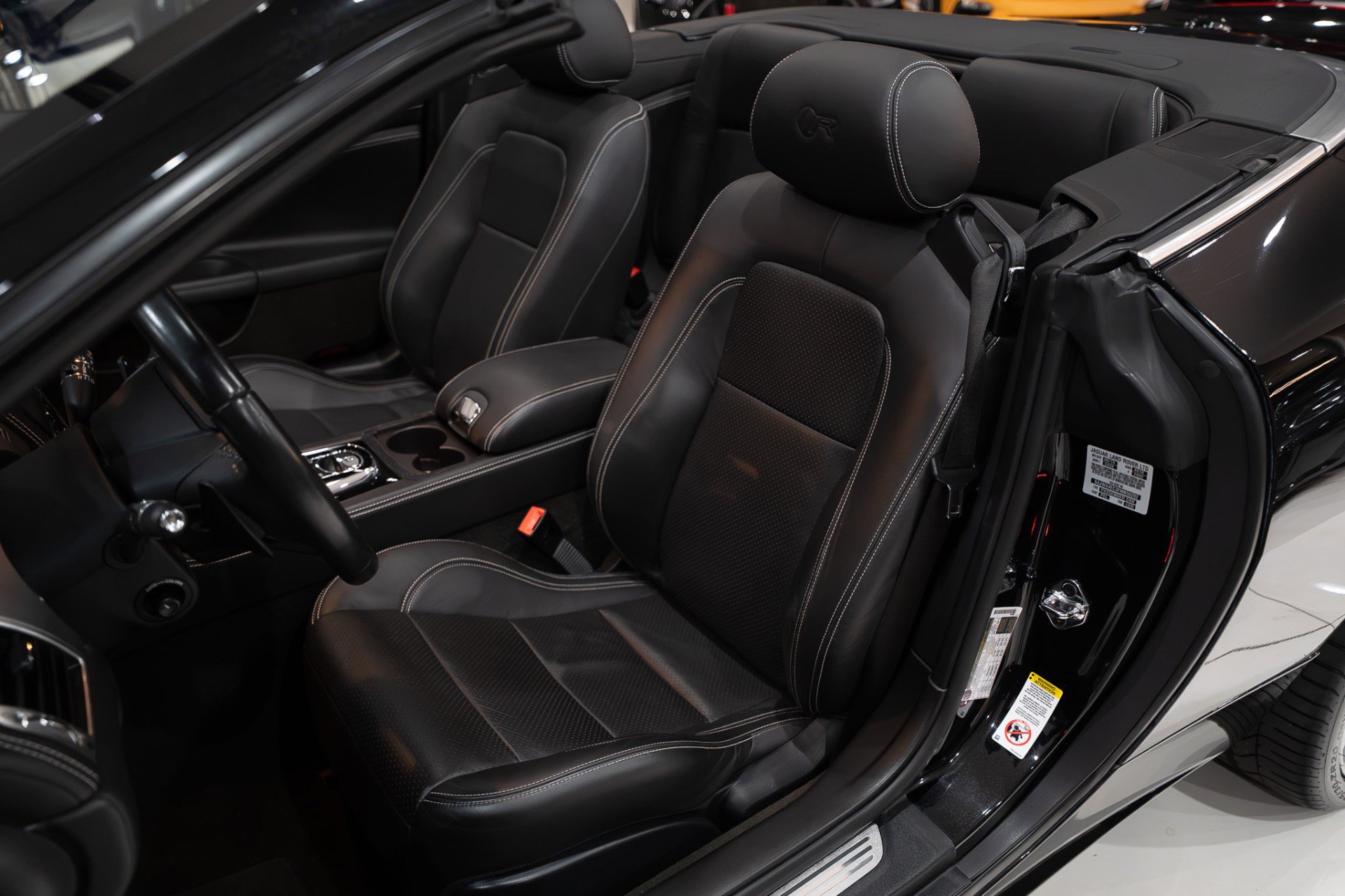 Used 2015 Jaguar XKR R RWD image 11