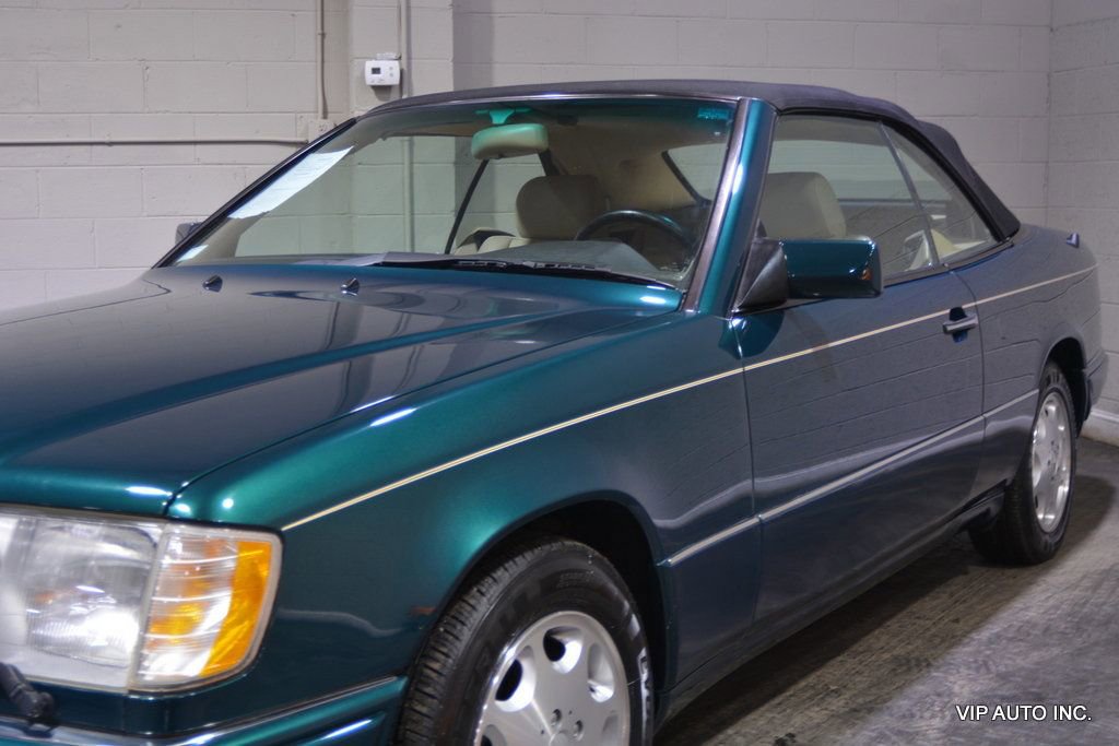 Used 1995 Mercedes-Benz E 320 Convertible image 10