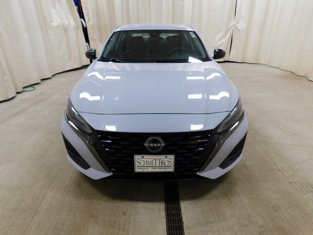 Used 2024 Nissan Altima 2.5 SR image 4
