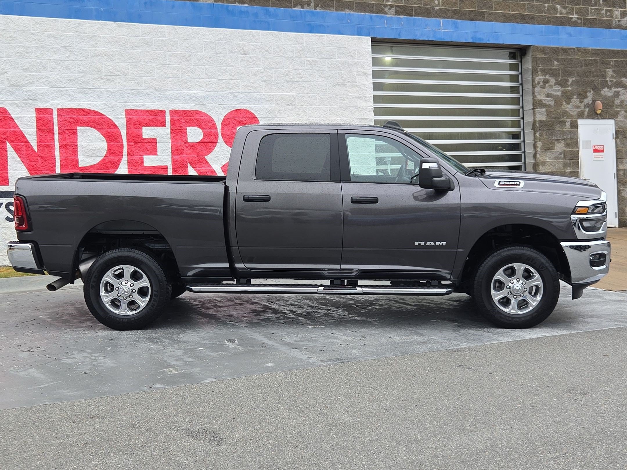 Used 2025 RAM 2500 Big Horn AWD/4WD image 8