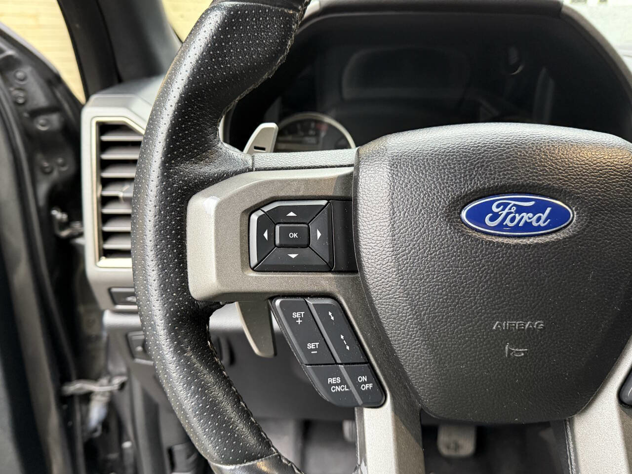 Used 2017 Ford F150 Raptor w/ Equipment Group 802A Luxury image 69