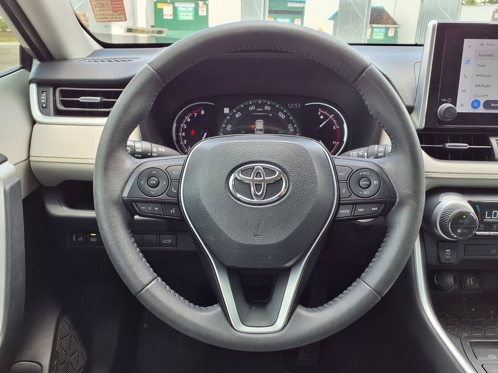 Used 2023 Toyota RAV4 XLE Premium FWD image 30