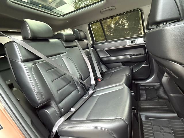 Used 2024 Hyundai Santa Fe Limited image 16