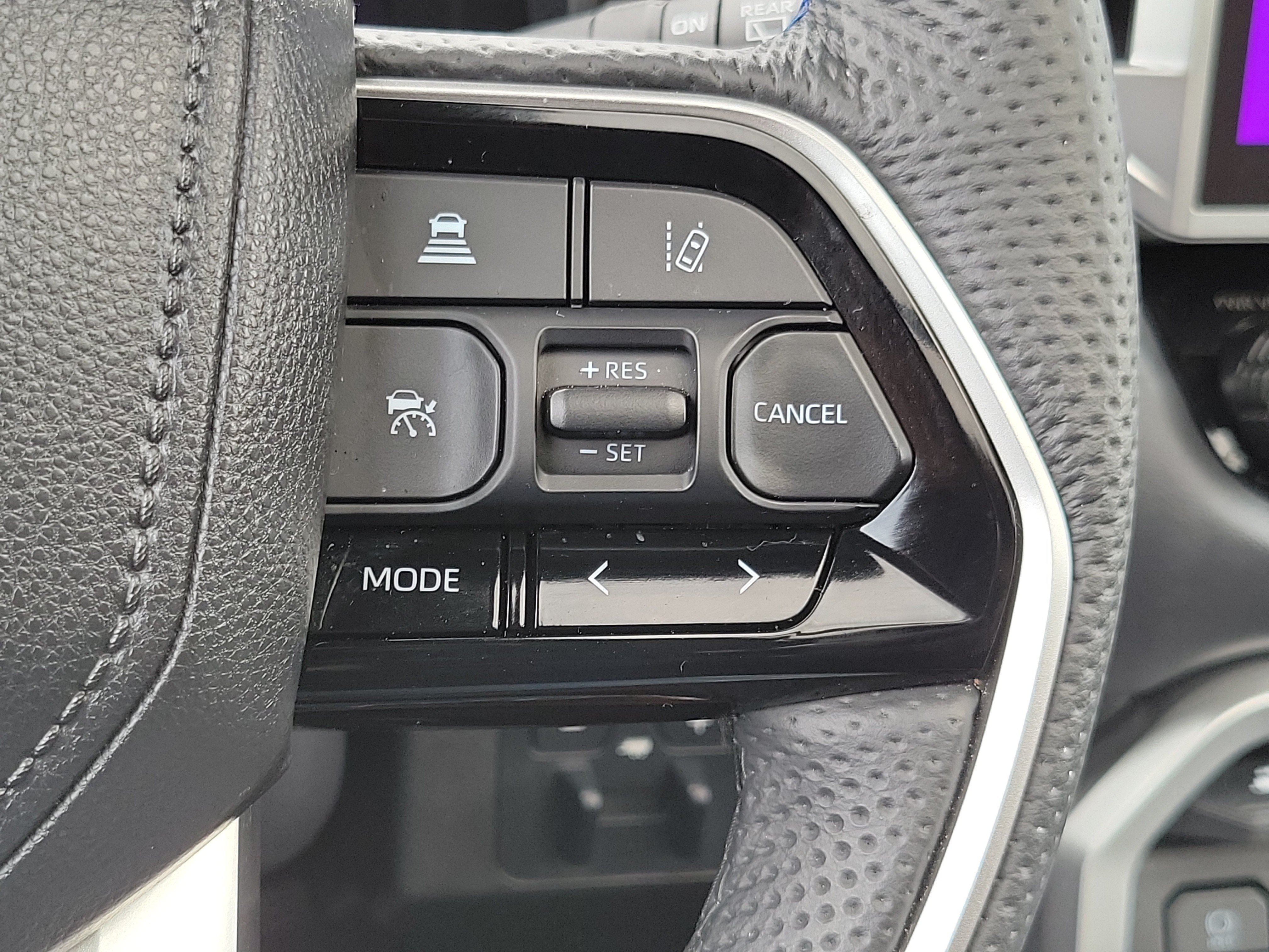 Certified 2025 Toyota Sequoia Platinum AWD/4WD image 26
