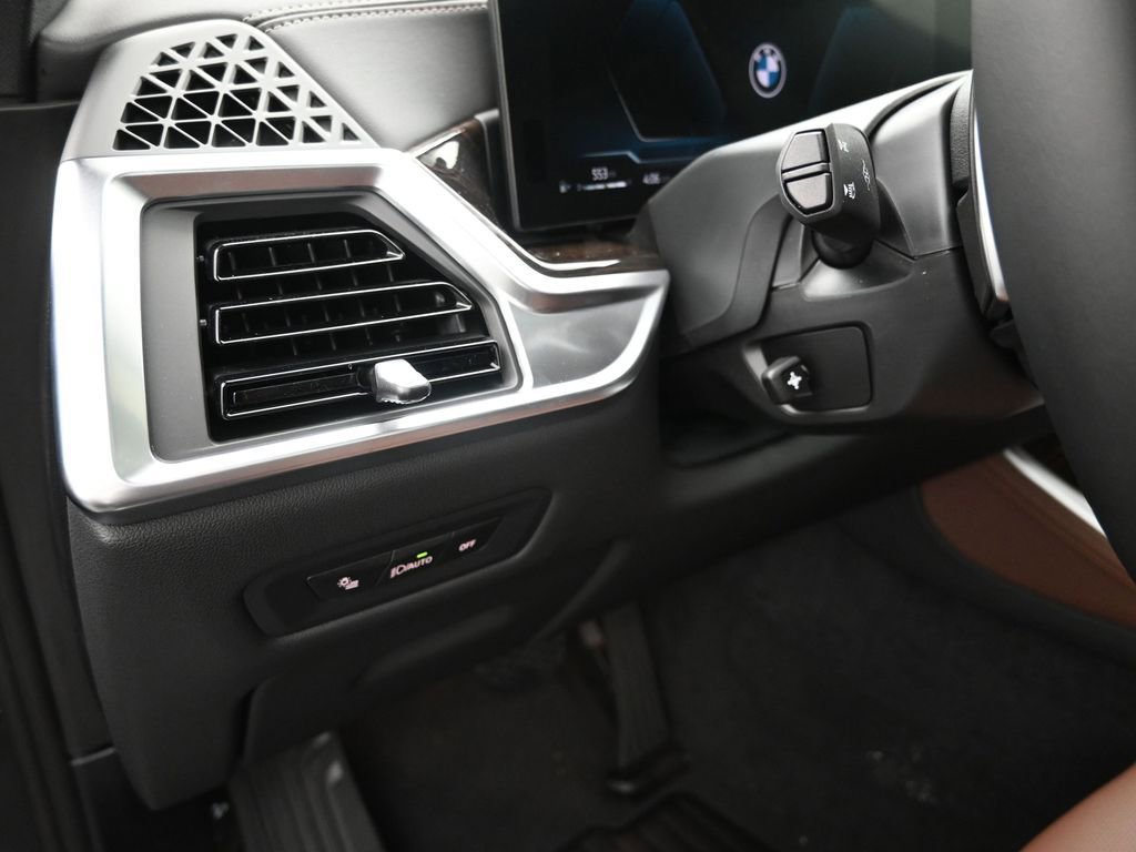 New 2026 BMW X5 xDrive40i AWD/4WD image 16