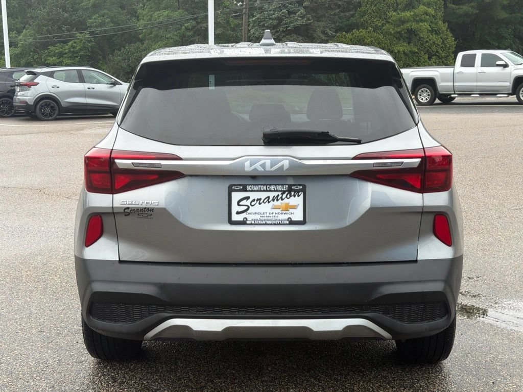 Used 2023 Kia Seltos LX AWD/4WD image 6