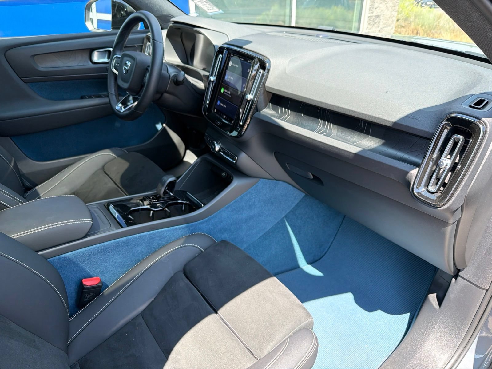Used 2023 Volvo C40 P8 Recharge Ultimate AWD/4WD image 27