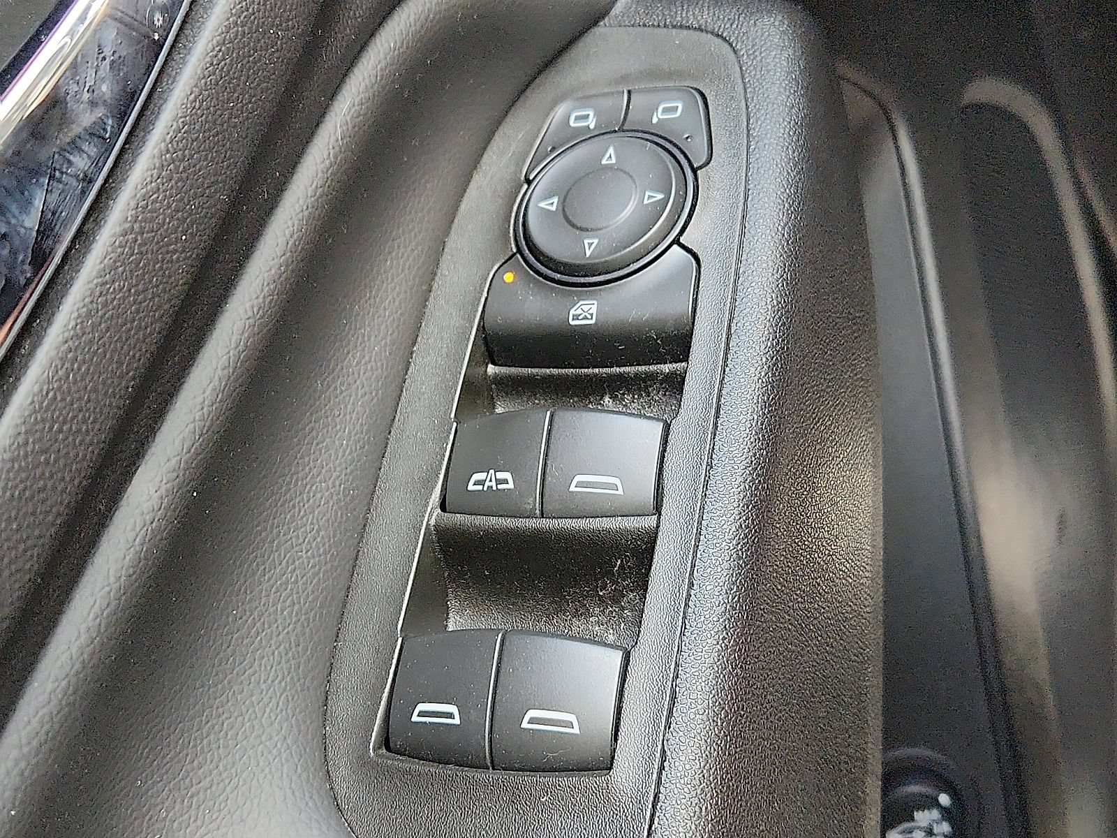 Used 2024 Chevrolet Equinox LT w/ LPO, Floor Liner Package FWD image 22