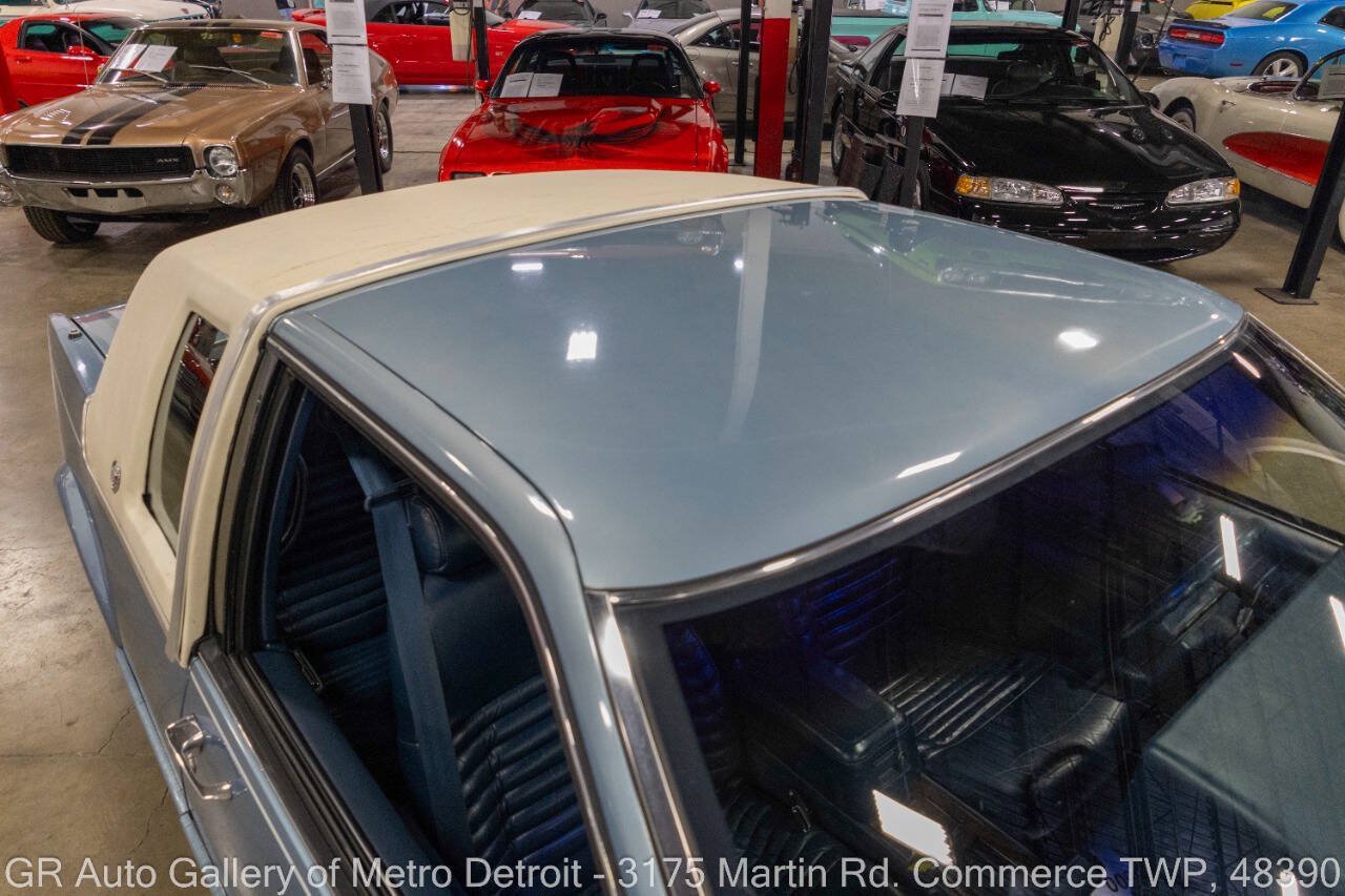 Used 1990 Cadillac Eldorado Coupe FWD image 14