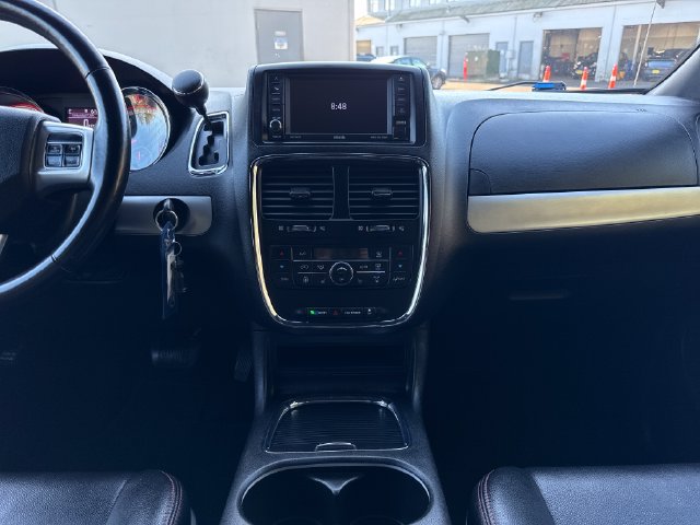 Used 2018 Dodge Grand Caravan GT FWD image 23
