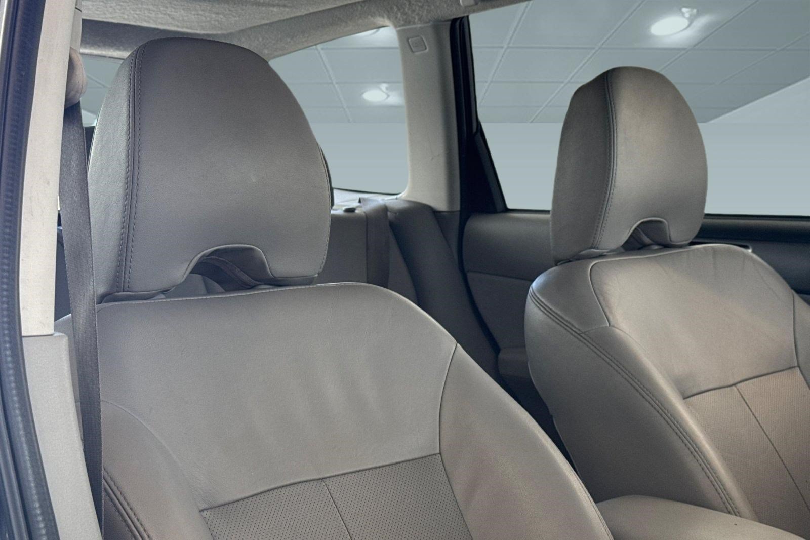 Used 2012 Subaru Forester 2.5X Touring AWD/4WD image 23