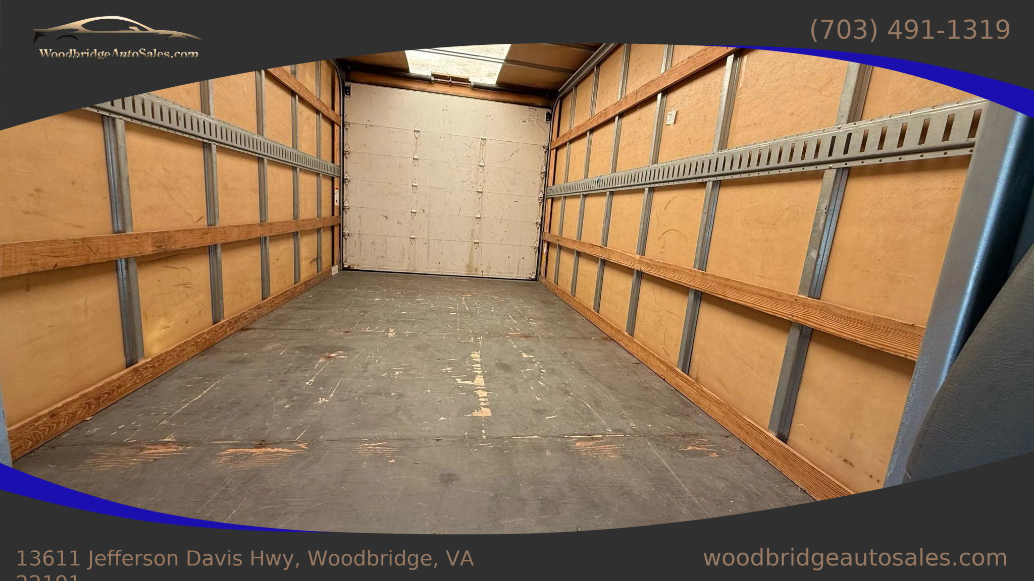 Used 2015 Chevrolet Express 3500 Extended image 17