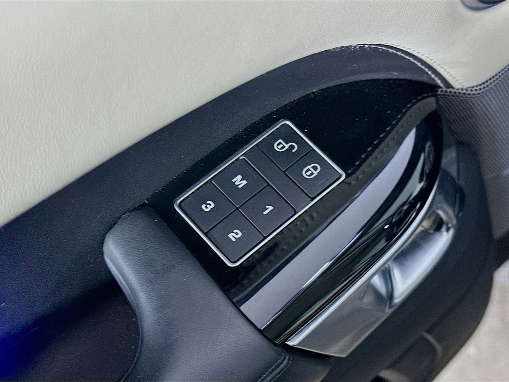 Used 2020 Land Rover Range Rover Sport HSE Dynamic image 20