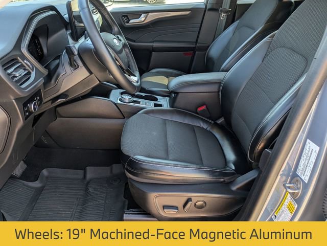 Used 2023 Ford Escape SE image 15