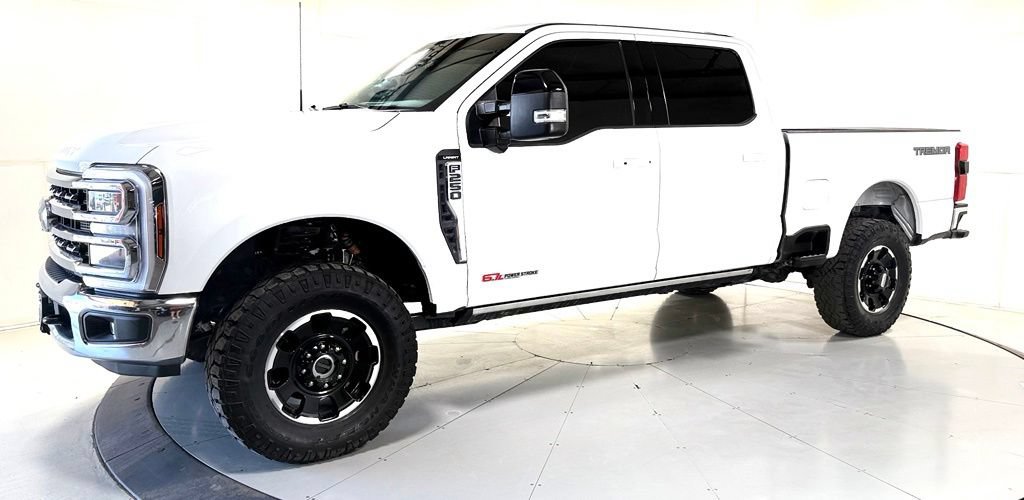 Used 2025 Ford F250 Lariat w/ Tremor Off-Road Package AWD/4WD image 8