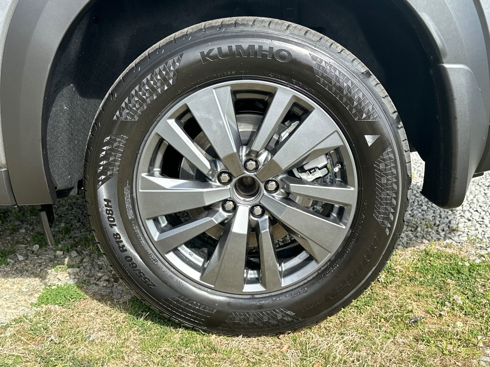 New 2026 Nissan Pathfinder SV image 8