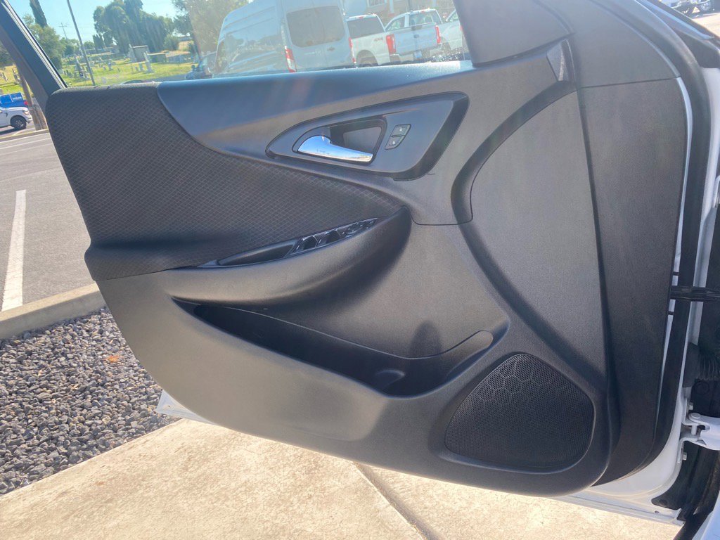 Used 2020 Chevrolet Malibu LS w/ Driver Confidence Package II image 31