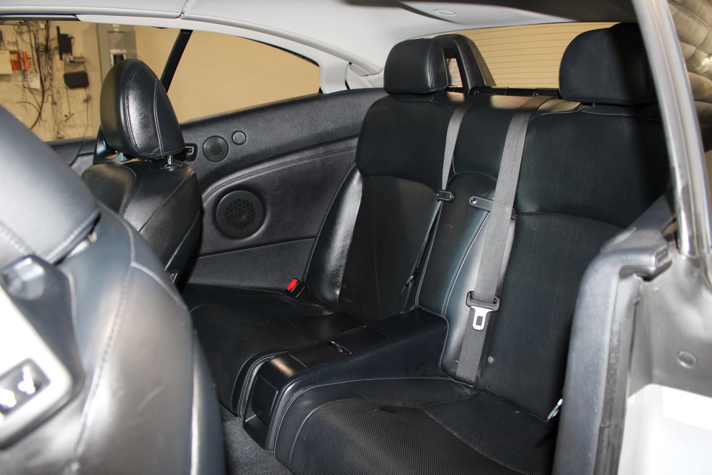 Used 2010 Lexus IS 350C w/ Luxury Pkg RWD image 25