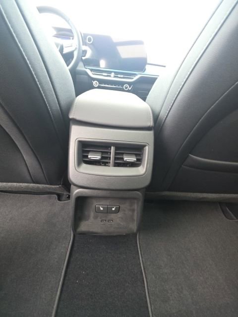 New 2026 Chevrolet Equinox EV LT image 31