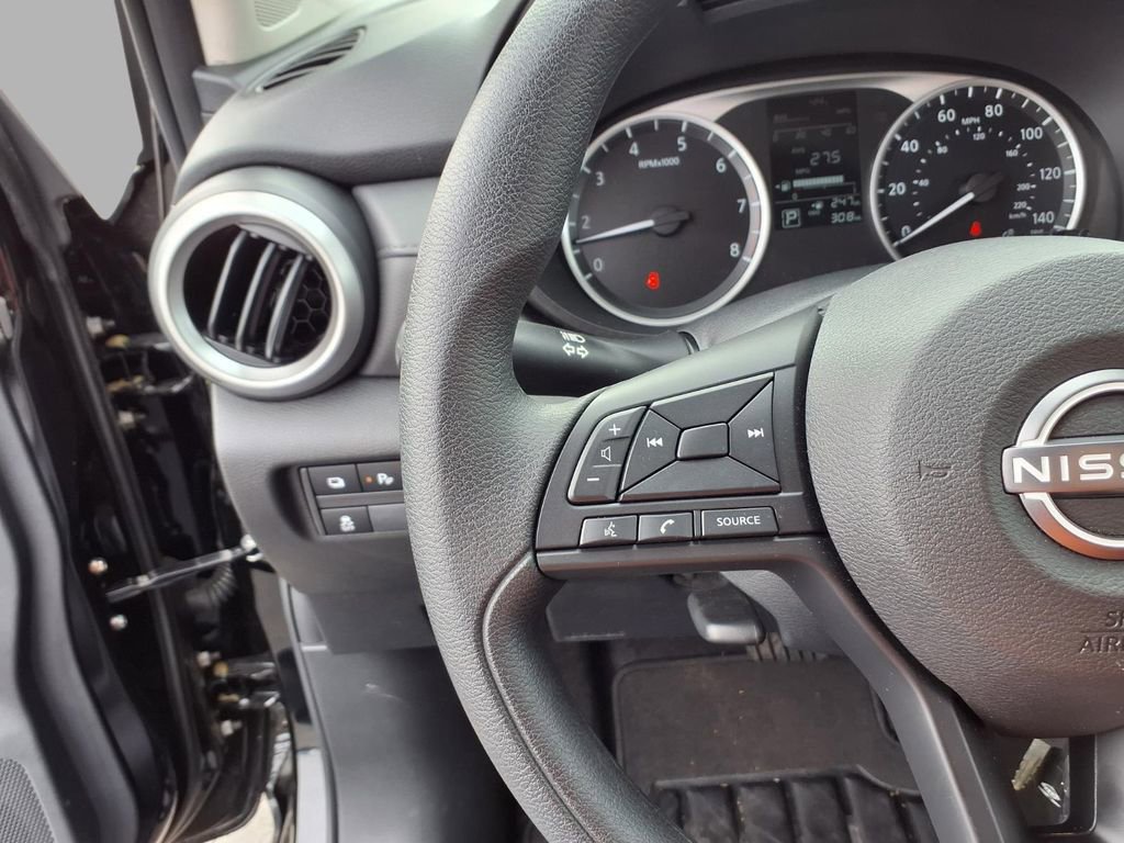 Used 2025 Nissan Versa S w/ Trunk Package image 10