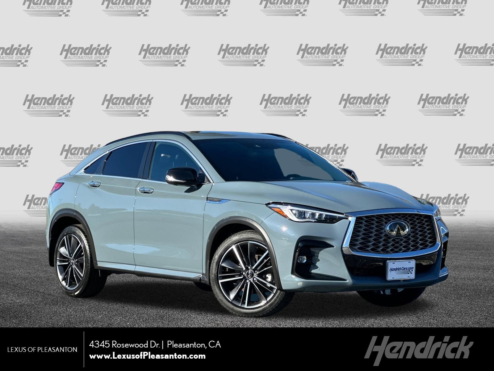 Used 2023 INFINITI QX55 Essential image 1