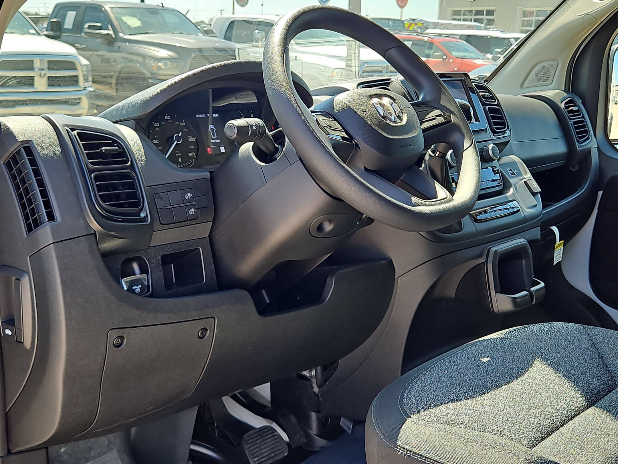 New 2026 RAM ProMaster 1500 w/ Storage Group FWD image 10