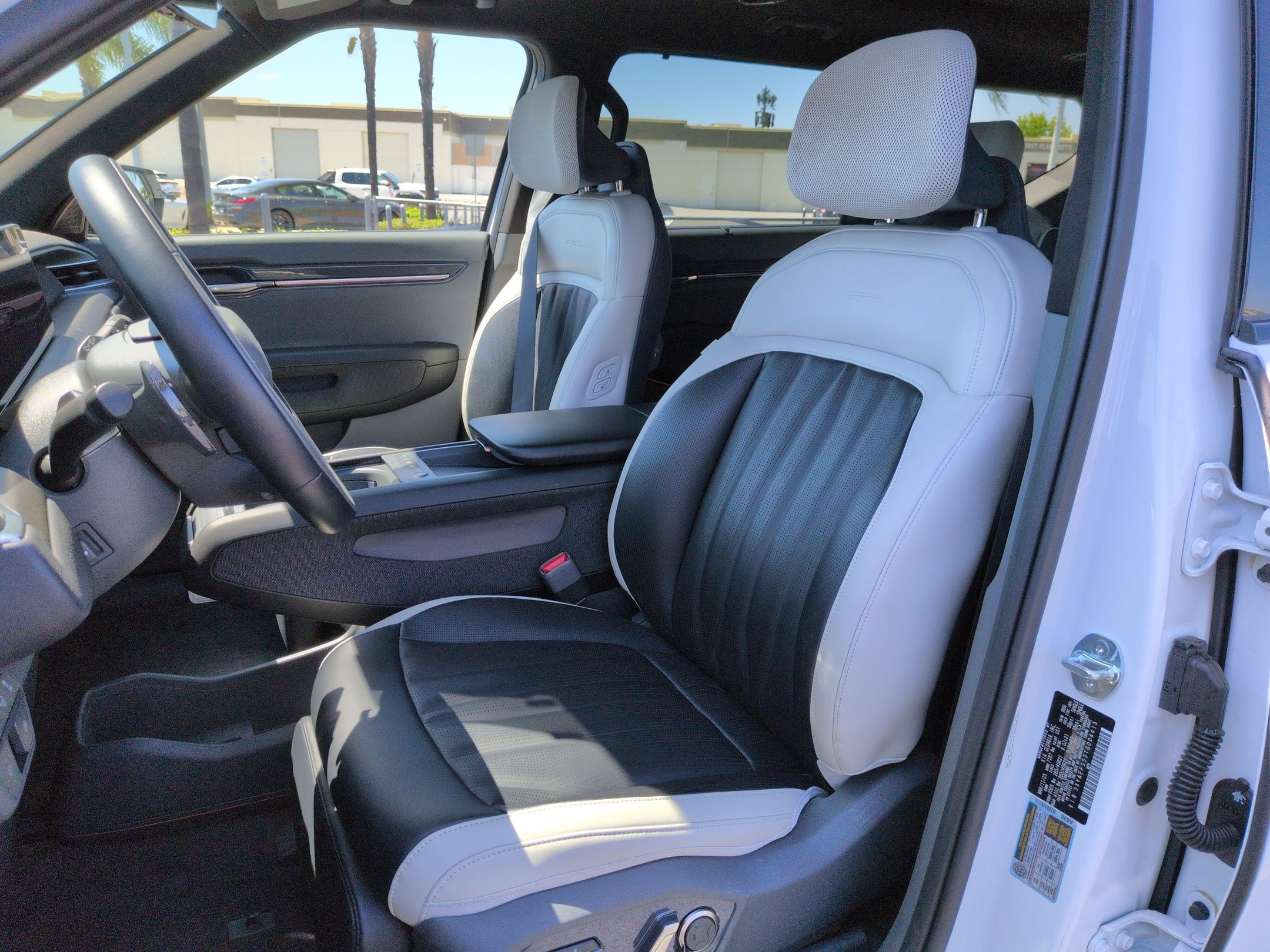 Used 2026 Kia EV9 GT-Line AWD/4WD image 16