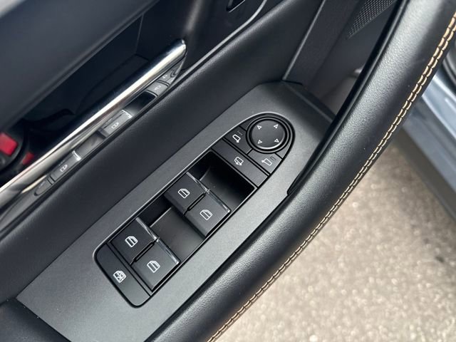 Used 2025 MAZDA CX-70 3.3 Turbo S w/ Premium Package image 11