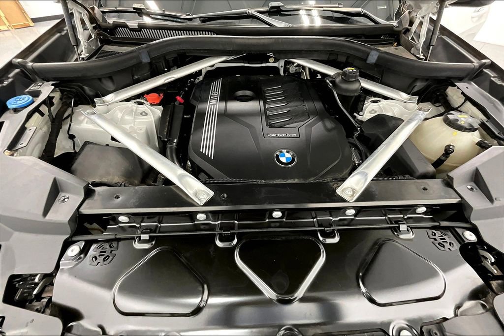 Used 2020 BMW X5 xDrive40i w/ Premium Package image 12