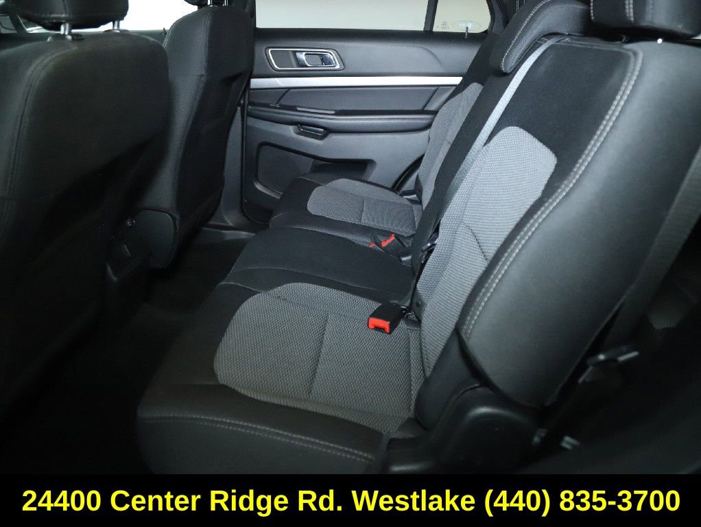 Used 2018 Ford Explorer XLT image 15