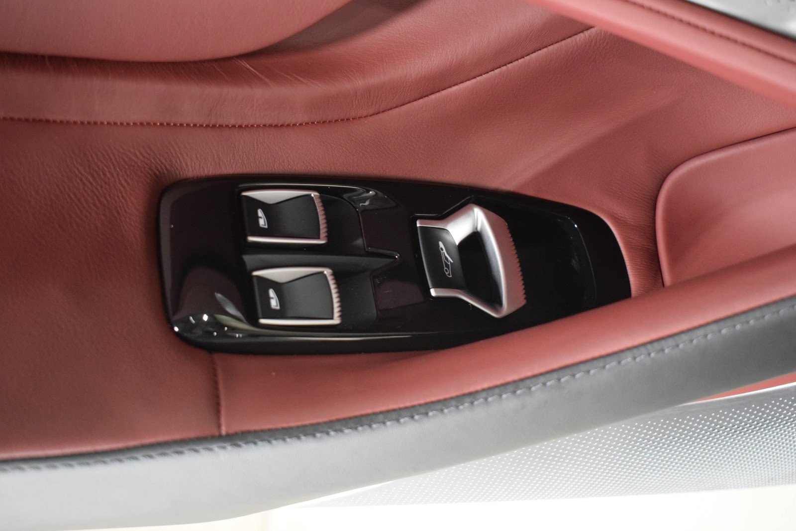 New 2026 McLaren GTS image 40