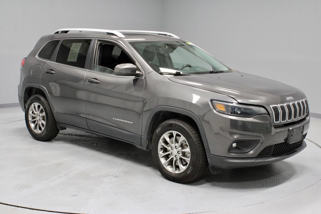 Used 2020 Jeep Cherokee Latitude Plus w/ Comfort/Convenience Group
