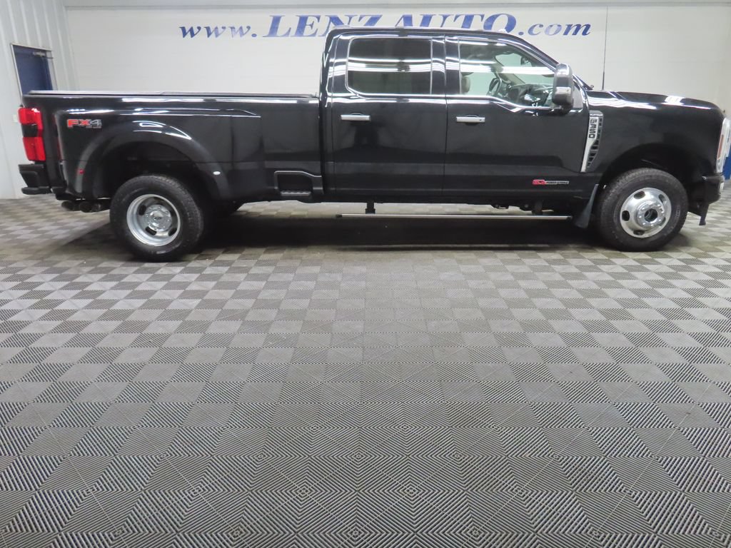Used 2025 Ford F350 Platinum w/ Platinum Plus Package AWD/4WD video 2
