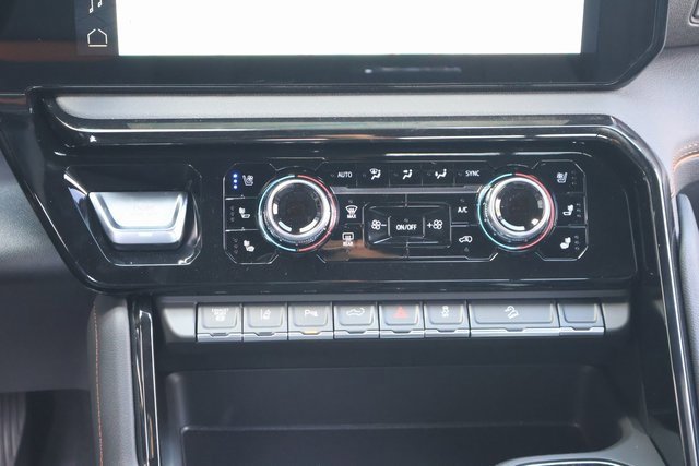 New 2026 GMC Sierra 2500 AT4 w/ AT4 Premium Plus Package image 18