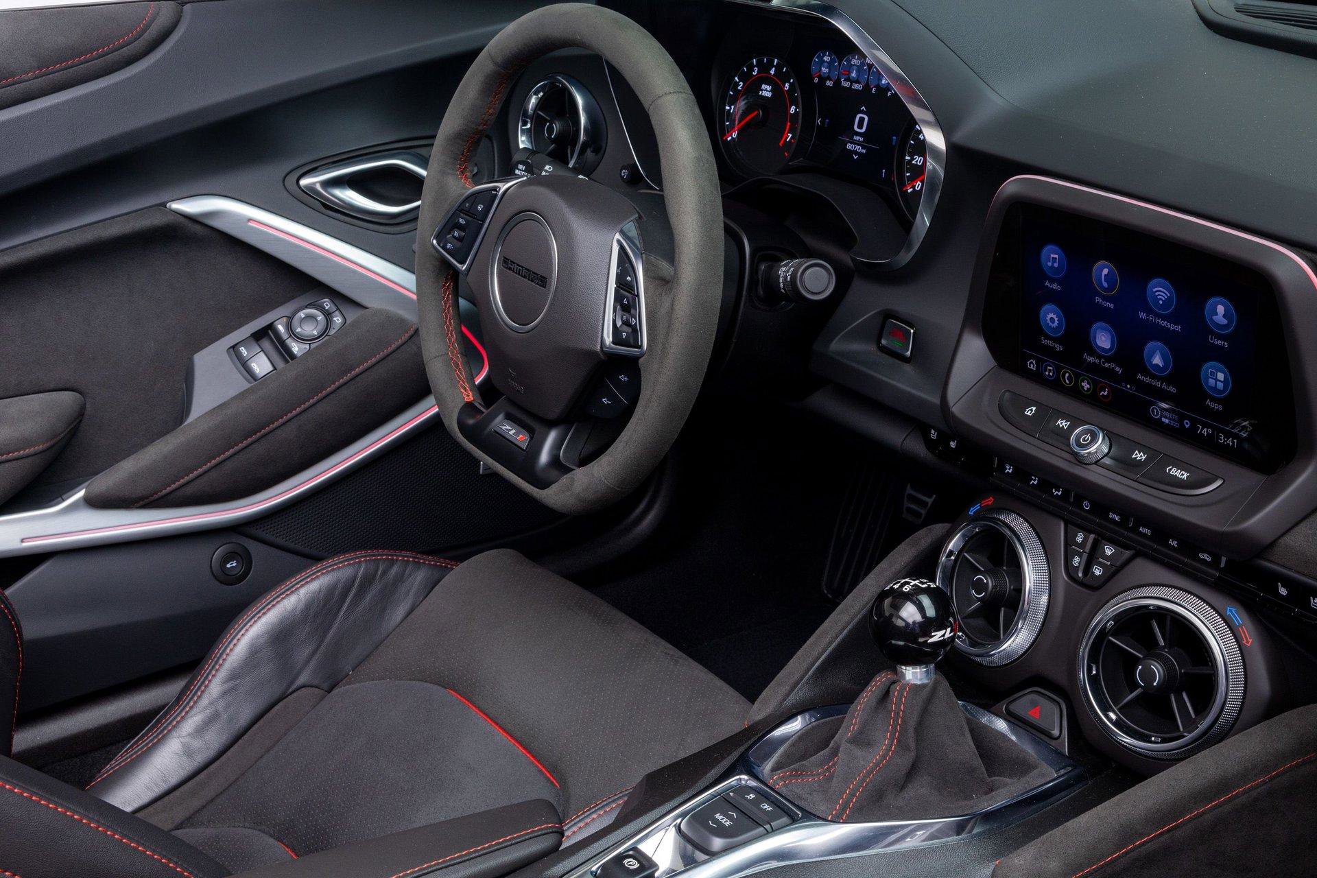 Used 2022 Chevrolet Camaro ZL1 RWD image 39