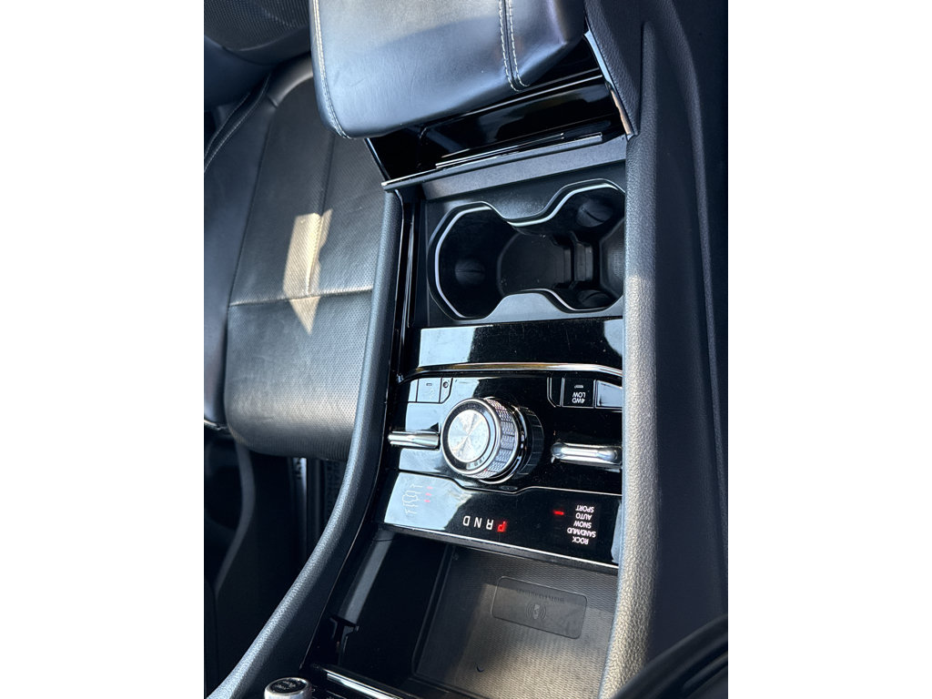 Used 2023 Jeep Grand Cherokee Overland w/ Adv Protech Group III AWD/4WD image 24
