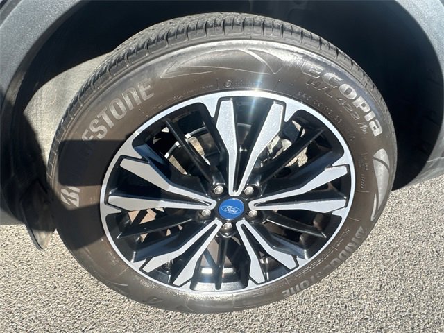 Used 2021 Ford Escape SE w/ SE Sport Appearance Package image 15