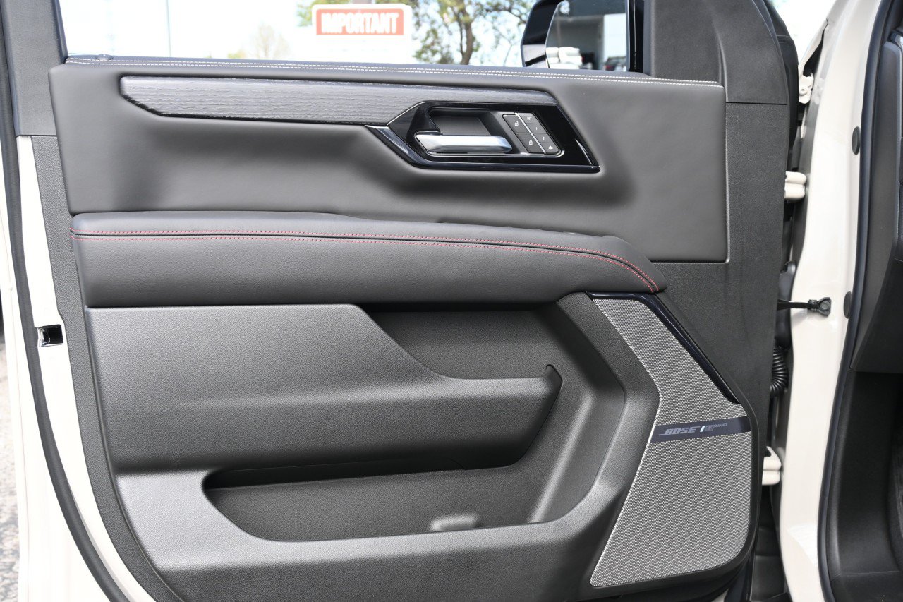 New 2027 GMC Yukon AT4 Ultimate AWD/4WD image 18