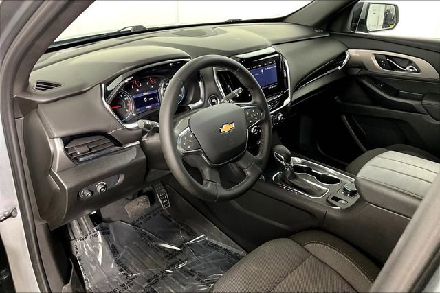 Used 2023 Chevrolet Traverse LT image 13