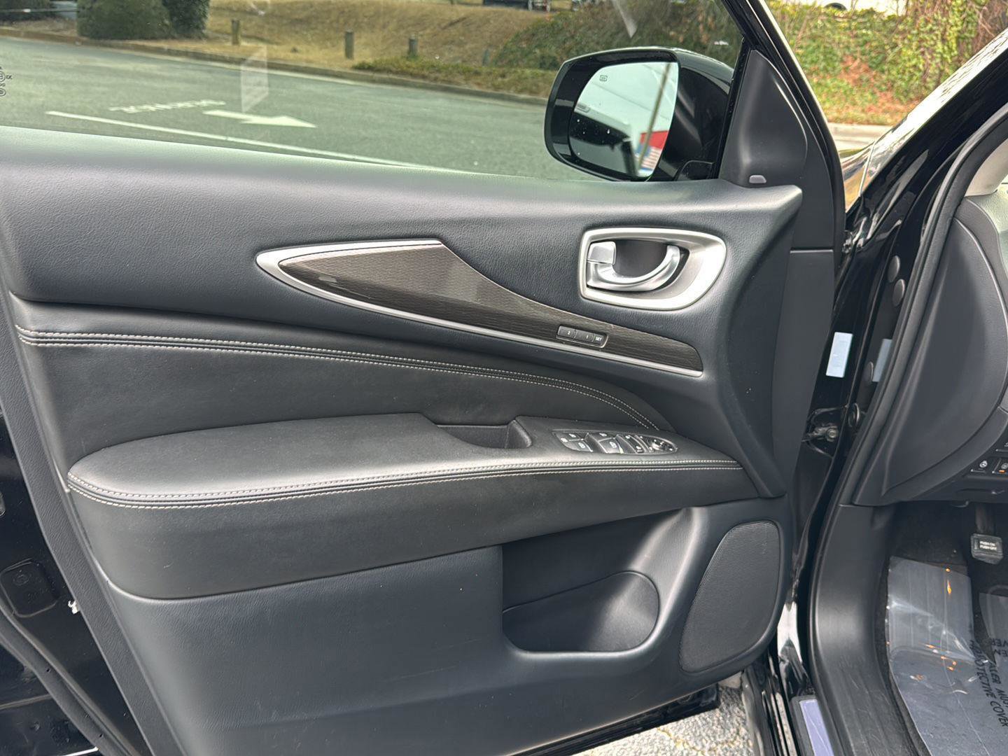 Used 2019 INFINITI QX60 Luxe image 14