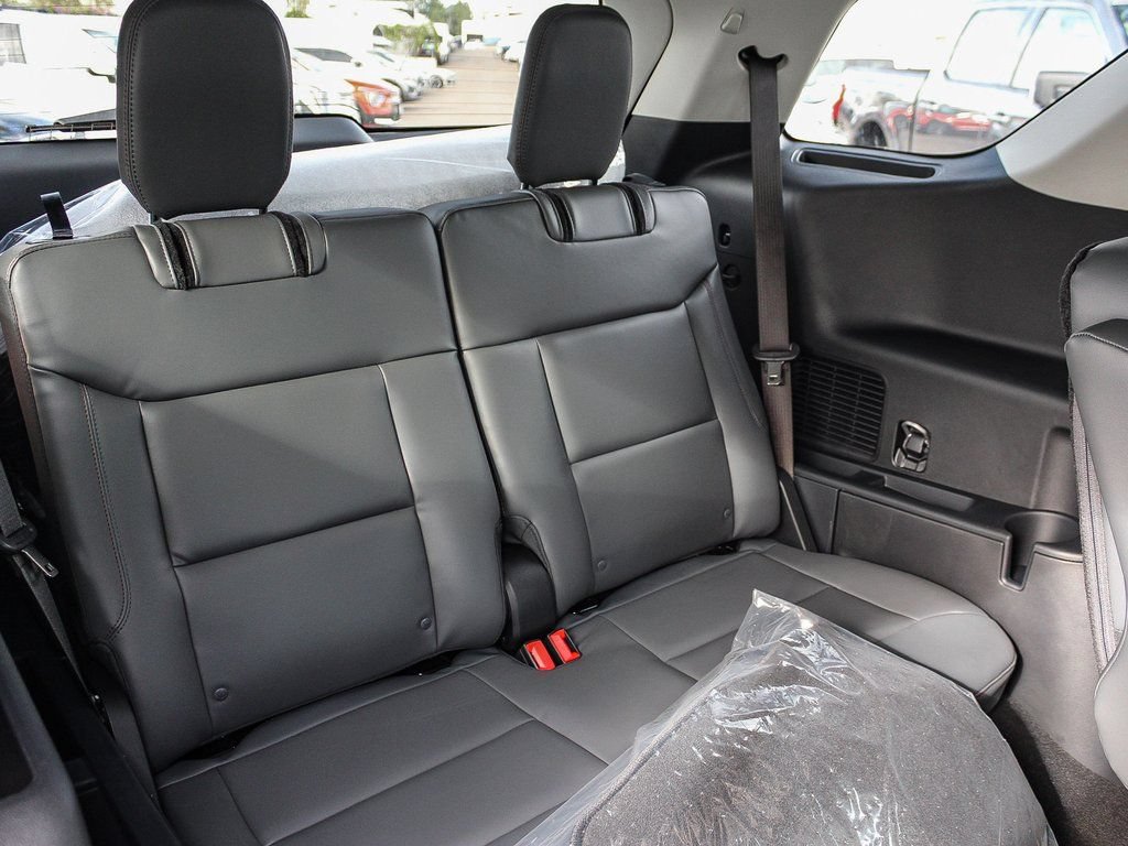 New 2026 Ford Explorer Active w/ Active Comfort Package RWD image 18