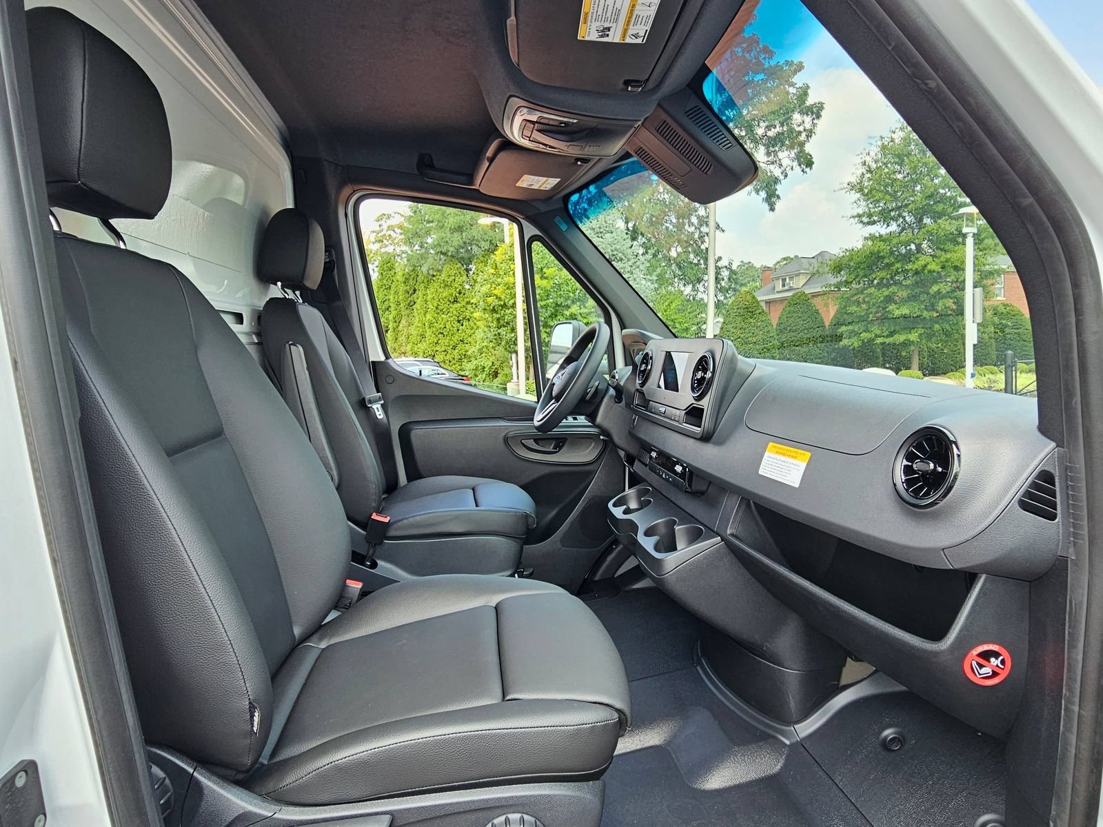 New 2024 Mercedes-Benz Sprinter 3500 image 17