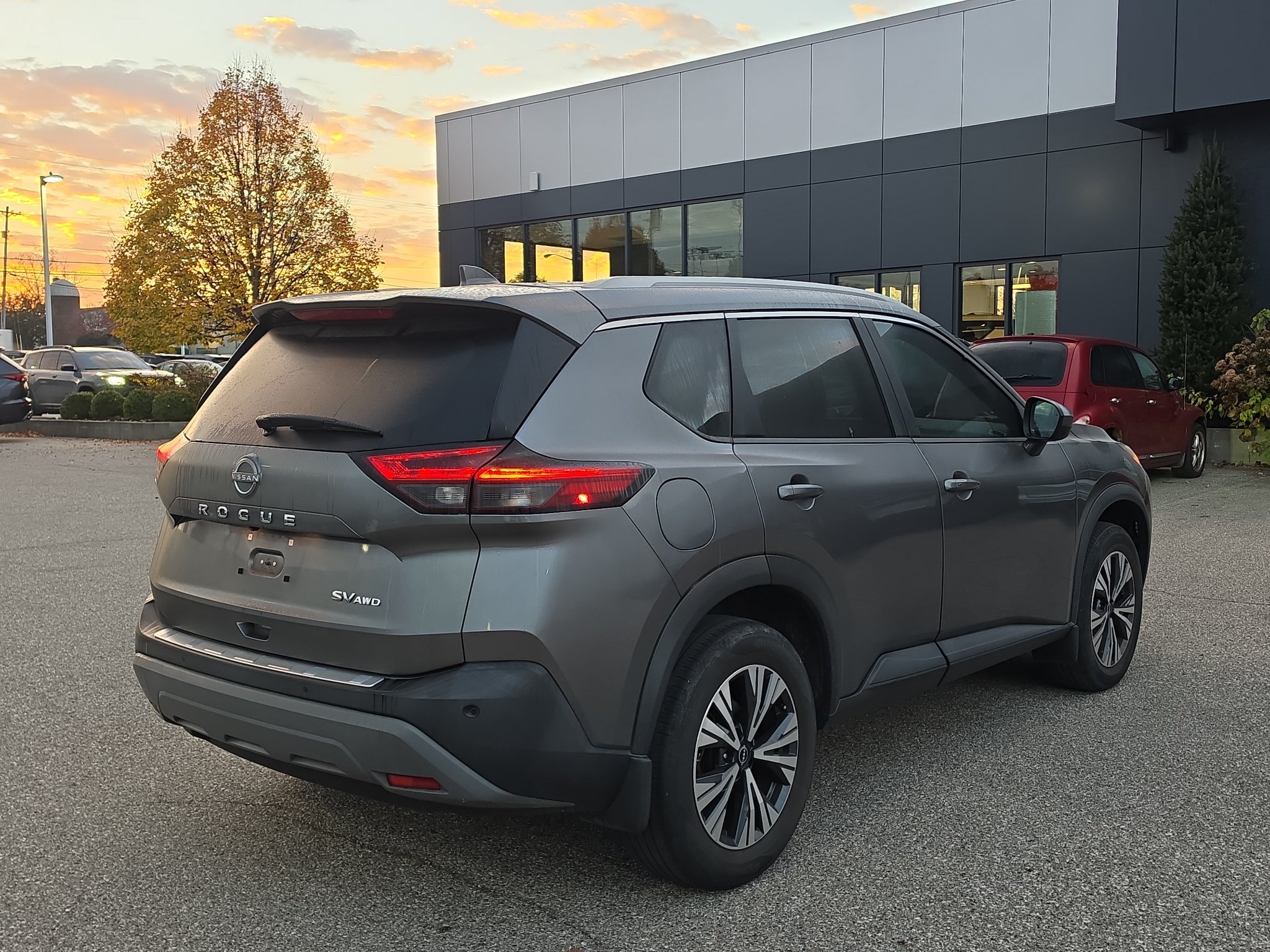 Used 2023 Nissan Rogue SV w/ SV Premium B Package AWD/4WD image 7