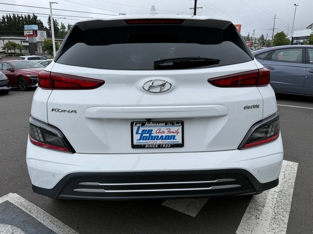 Certified 2023 Hyundai Kona Limited FWD image 4