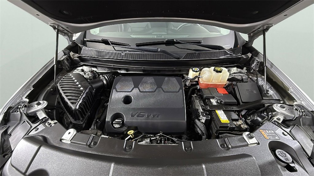 Used 2020 Chevrolet Traverse LS image 36