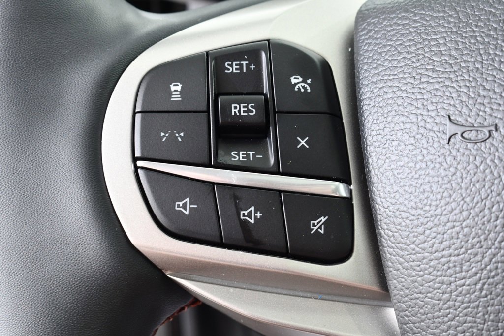 New 2025 Ford Explorer Active w/ Active Comfort Package image 33