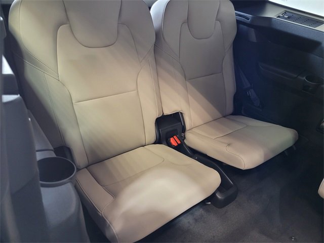 New 2026 Volvo XC90 B5 Plus w/ Protection Package image 11